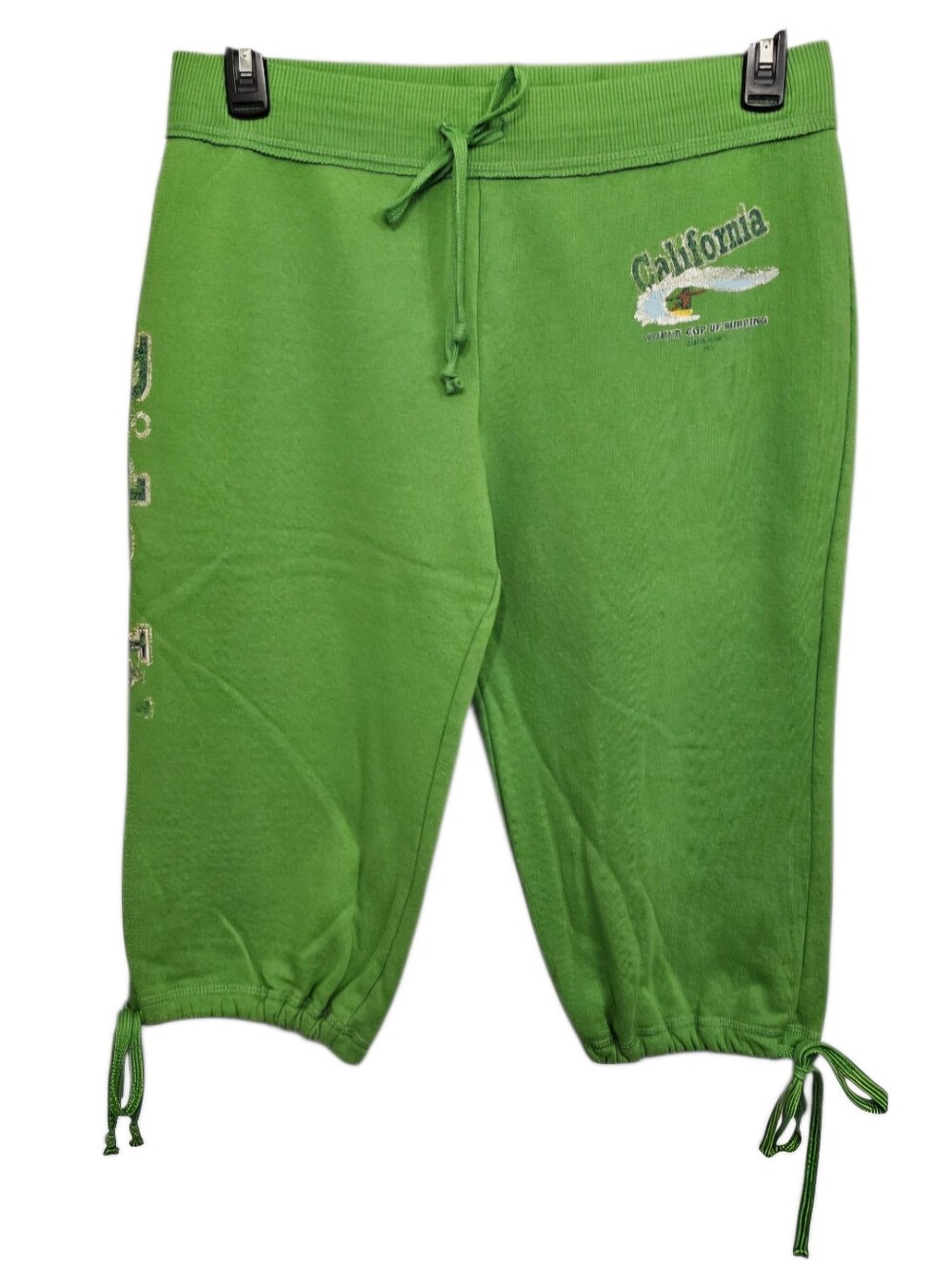 No Boundaries Green Drawstring Capri Sweatpants - California Graphic